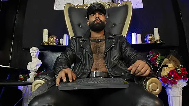 BeardAndrew online show from August 4, 2026, 12:25 am