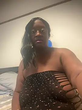 Snapshot of Katiefyi chatting on March 7, 2026, 12:07 am Katiefyi online show from March 7, 2026, 12:07 am