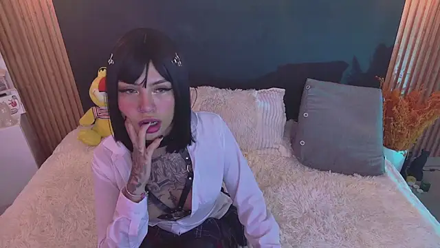 Snapshot of Scarlett_collins02 chatting on January 7, 2025, 1:59 am Scarlett collins02 online show from January 7, 2025, 1:59 am