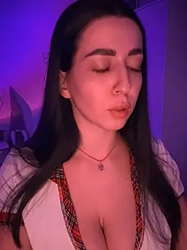 Emylia online show from January 17, 2025, 7:16 pm