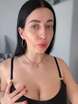 Emylia online show from January 18, 2025, 12:36 pm