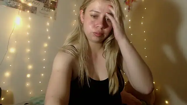 SweetSofty online show from June 14, 2026, 1:36 am
