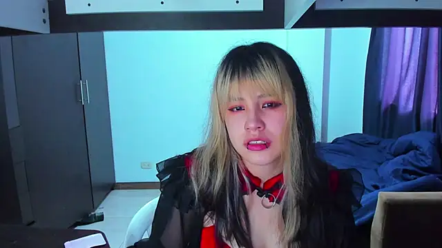 Snapshot of Akane-Mou chatting on January 11, 2025, 7:38 pm Akane-Mou online show from January 11, 2025, 7:38 pm