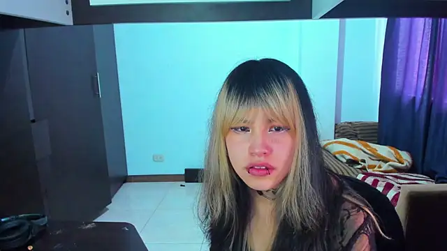 Snapshot of Akane-Mou chatting on January 25, 2025, 5:51 pm Akane-Mou online show from January 25, 2025, 5:51 pm