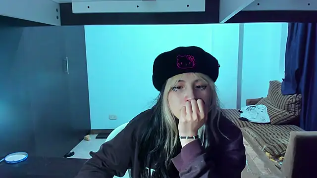 Snapshot of Akane-Mou chatting on March 7, 2025, 10:24 am Akane-Mou online show from March 7, 2025, 10:24 am