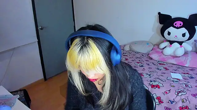 Snapshot of Akane-Mou chatting on March 17, 2025, 7:57 am Akane-Mou online show from March 17, 2025, 7:57 am