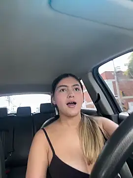 sofia henaok online show from October 4, 2025, 5:44 pm