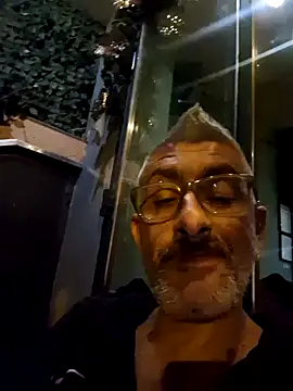 cuci45 online show from September 10, 2025, 5:57 pm