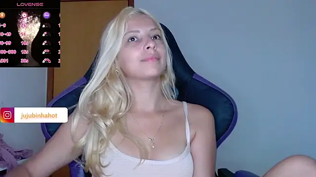 Snapshot of jujubinhahot chatting on January 4, 2025, 9:09 pm jujubinhahot online show from January 4, 2025, 9:09 pm