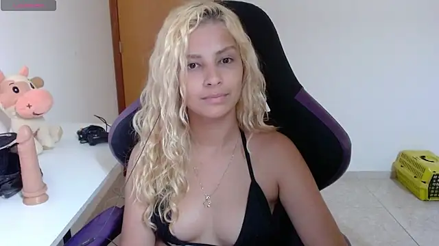 Snapshot of jujubinhahot chatting on January 25, 2025, 9:04 am jujubinhahot online show from January 25, 2025, 9:04 am