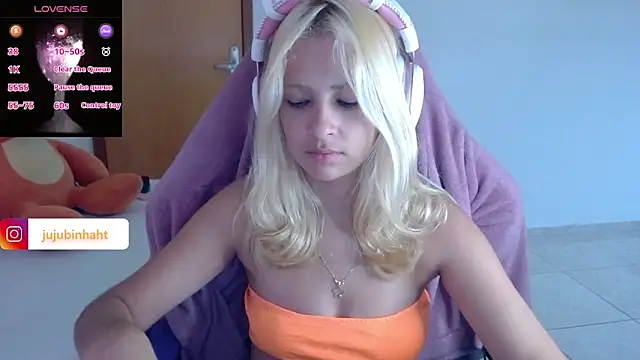 jujubinhahot online show from February 1, 2025, 8:05 pm