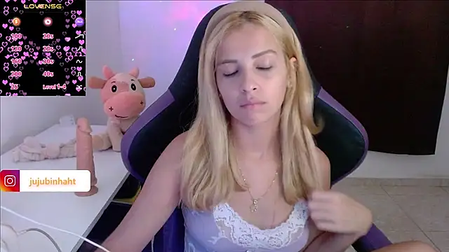 Snapshot of jujubinhahot chatting on March 7, 2025, 10:54 pm jujubinhahot online show from March 7, 2025, 10:54 pm