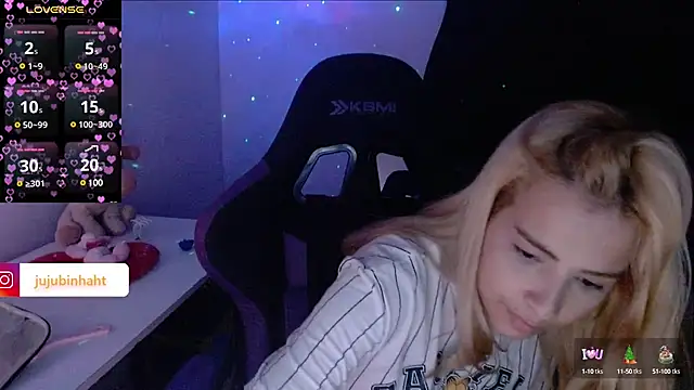 Snapshot of jujubinhahot chatting on March 18, 2025, 8:03 am jujubinhahot online show from March 18, 2025, 8:03 am