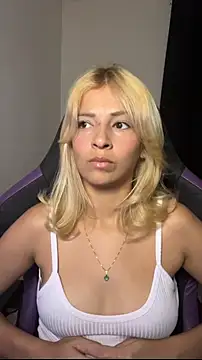 jujubinhahot online show from October 18, 2025, 10:32 pm