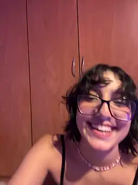 Snapshot of aurora_xoxo chatting on December 19, 2024, 4:45 am aurora xoxo online show from December 19, 2024, 4:45 am