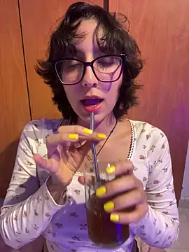 Snapshot of aurora_xoxo chatting on March 19, 2025, 4:36 am aurora xoxo online show from March 19, 2025, 4:36 am