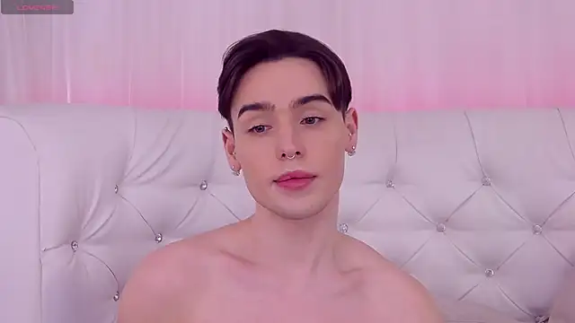 Snapshot of RobbyCharming chatting on February 4, 2025, 4:48 am RobbyCharming online show from February 4, 2025, 4:48 am