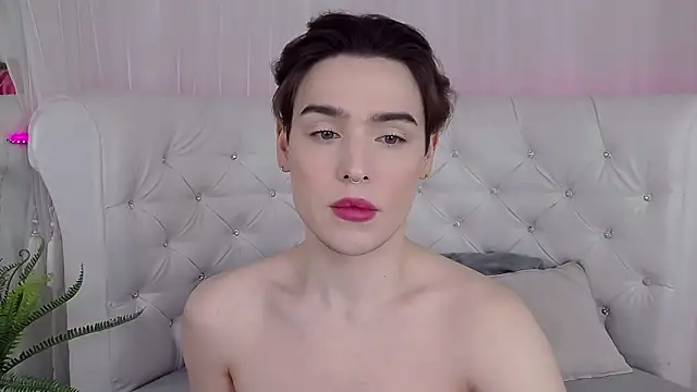 RobbyCharming online show from April 27, 2026, 4:43 am