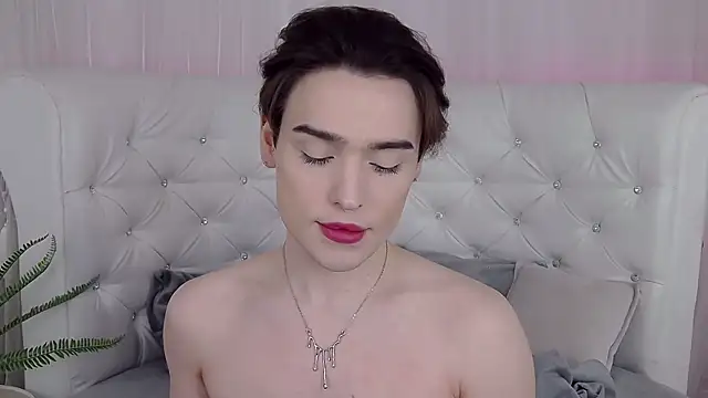 RobbyCharming online show from May 3, 2026, 4:51 am