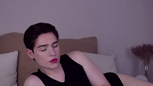 Snapshot of RobbyCharming chatting on July 6, 2026, 7:49 am RobbyCharming online show from July 6, 2026, 7:49 am