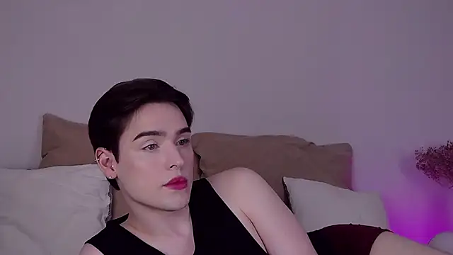 Snapshot of RobbyCharming chatting on July 17, 2026, 9:05 am RobbyCharming online show from July 17, 2026, 9:05 am