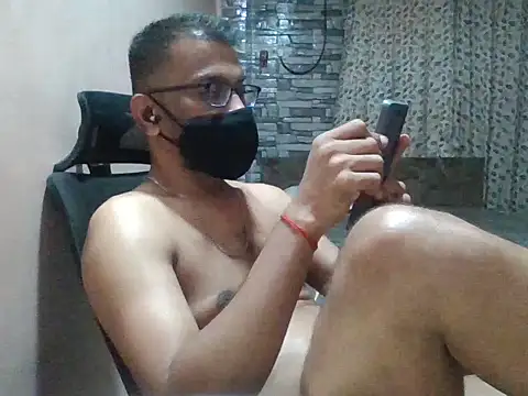 sexx4 online show from May 7, 2026, 9:42 pm