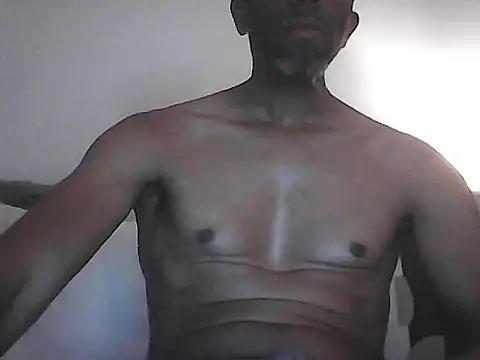 Snapshot of Malcomvs97 chatting on June 15, 2026, 8:00 pm Malcomvs97 online show from June 15, 2026, 8:00 pm