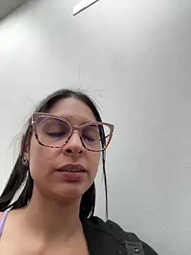 charlotte stevenss  online show from January 13, 2025, 6:38 pm