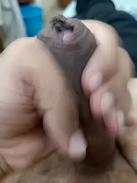 Snapshot of wrong_man25 chatting on October 1, 2025, 5:35 am wrong man25 online show from October 1, 2025, 5:35 am