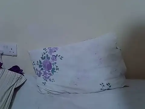 Twerl online show from May 23, 2026, 6:23 pm