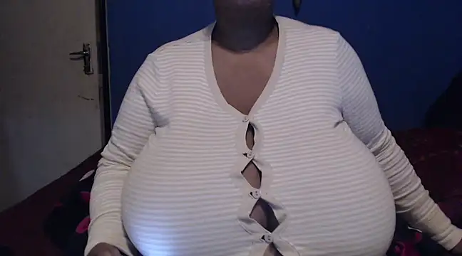 Snapshot of CUTEFIRMMELONSS chatting on March 7, 2025, 3:51 am CUTEFIRMMELONSS online show from March 7, 2025, 3:51 am