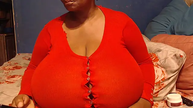 CUTEFIRMMELONSS online show from February 14, 2026, 5:10 pm