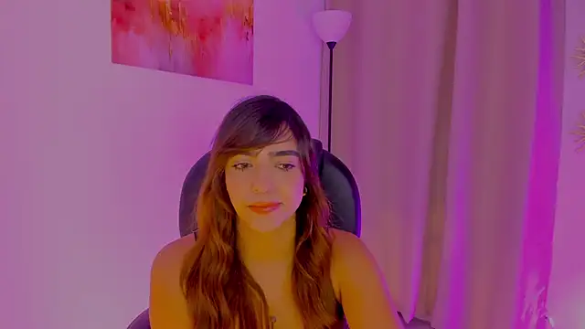 MariamRivera  online show from February 12, 2026, 12:27 am