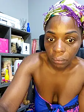 Snapshot of Shaniko89 chatting on February 27, 2026, 5:40 am Shaniko89 online show from February 27, 2026, 5:40 am