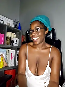 Snapshot of Shaniko89 chatting on March 2, 2026, 6:03 am Shaniko89 online show from March 2, 2026, 6:03 am