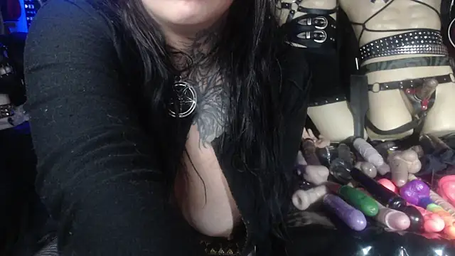 Snapshot of Astartexxx chatting on September 28, 2025, 10:42 am Astartexxx online show from September 28, 2025, 10:42 am