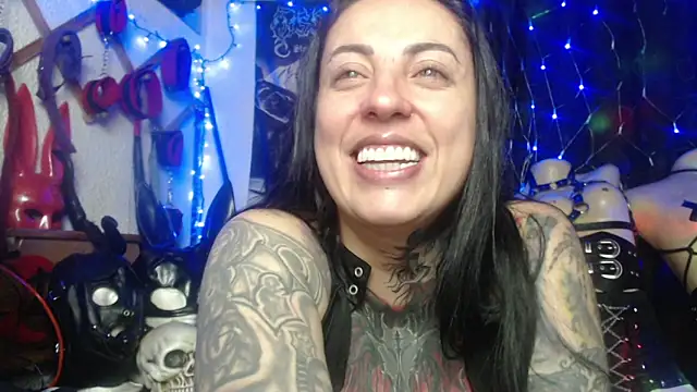 Snapshot of Astartexxx chatting on November 20, 2025, 12:44 am Astartexxx online show from November 20, 2025, 12:44 am