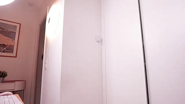 Snapshot of Bella_Twine chatting on January 9, 2025, 8:22 pm Bella Twine online show from January 9, 2025, 8:22 pm