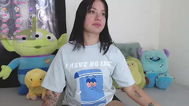 Snapshot of it_l chatting on February 10, 2025, 3:32 pm it l online show from February 10, 2025, 3:32 pm