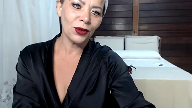 Snapshot of BarbaraDominatrix chatting on July 23, 2026, 5:33 pm BarbaraDominatrix online show from July 23, 2026, 5:33 pm