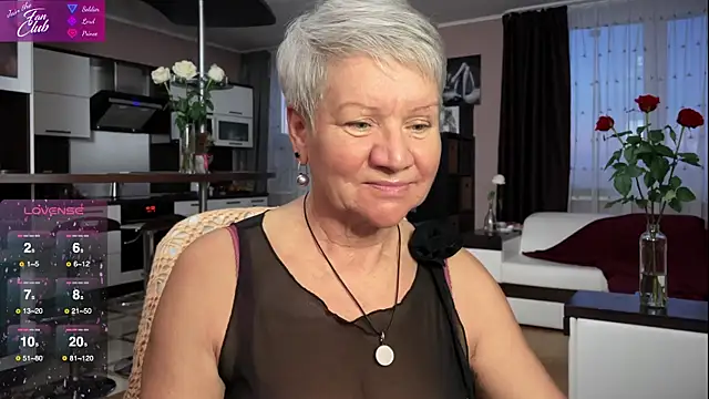 Snapshot of roxana_brooks chatting on February 4, 2025, 2:53 pm roxana brooks online show from February 4, 2025, 2:53 pm