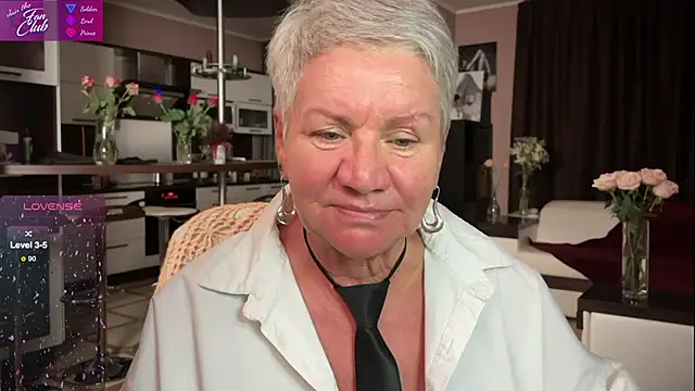 Snapshot of roxana_brooks chatting on February 26, 2025, 5:50 pm roxana brooks online show from February 26, 2025, 5:50 pm