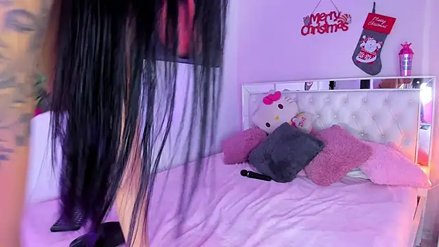 Snapshot of Candace_Hill1 chatting on December 20, 2024, 10:43 pm Candace Hill1 online show from December 20, 2024, 10:43 pm