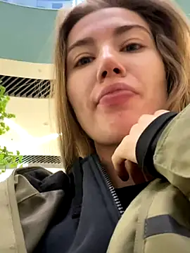 Snapshot of ValenciaShock chatting on December 8, 2024, 5:07 am ValenciaShock online show from December 8, 2024, 5:07 am