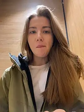 Snapshot of ValenciaShock chatting on December 12, 2024, 5:10 am ValenciaShock online show from December 12, 2024, 5:10 am