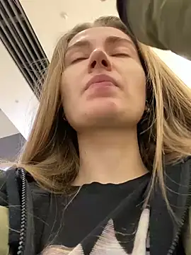 Snapshot of ValenciaShock chatting on December 13, 2024, 5:27 am ValenciaShock online show from December 13, 2024, 5:27 am