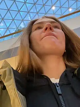 Snapshot of ValenciaShock chatting on December 14, 2024, 5:18 am ValenciaShock online show from December 14, 2024, 5:18 am