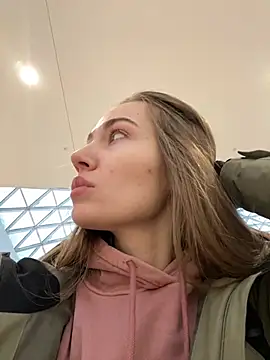 Snapshot of ValenciaShock chatting on January 17, 2025, 5:11 am ValenciaShock online show from January 17, 2025, 5:11 am