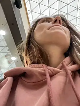 Snapshot of ValenciaShock chatting on January 17, 2025, 8:13 am ValenciaShock online show from January 17, 2025, 8:13 am