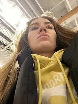 Snapshot of ValenciaShock chatting on January 22, 2025, 5:05 am ValenciaShock online show from January 22, 2025, 5:05 am